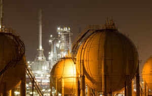 Lng storage